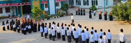 Kegiatan Upacara Detik-detik Proklamasi Menyambut HUT RI ke-78 seluruh santri IBS PKMKK