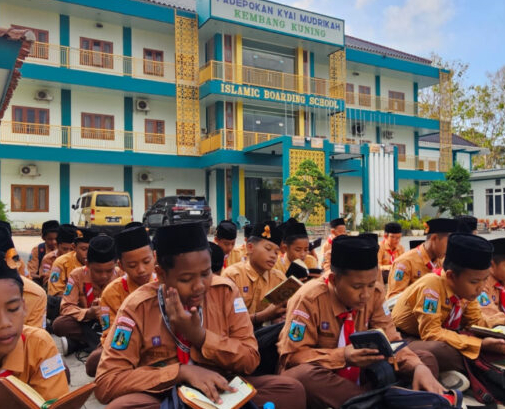 Santri Bergerak, Madura Bangkit: Pemberdayaan Ekonomi Melalui Pendidikan dan Kewirausahaan