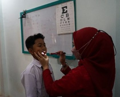Skrining Kesehatan bagi Siswa MTs Negeri 3 Pamekasan  IBS Padepokan Kyai Mudrikah Kembang Kuning