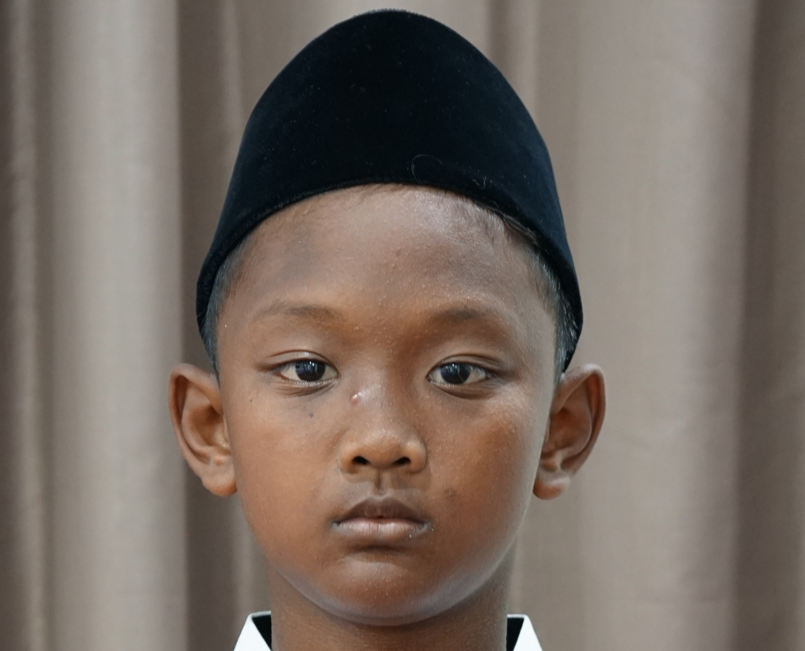 MENUNTUT ILMU