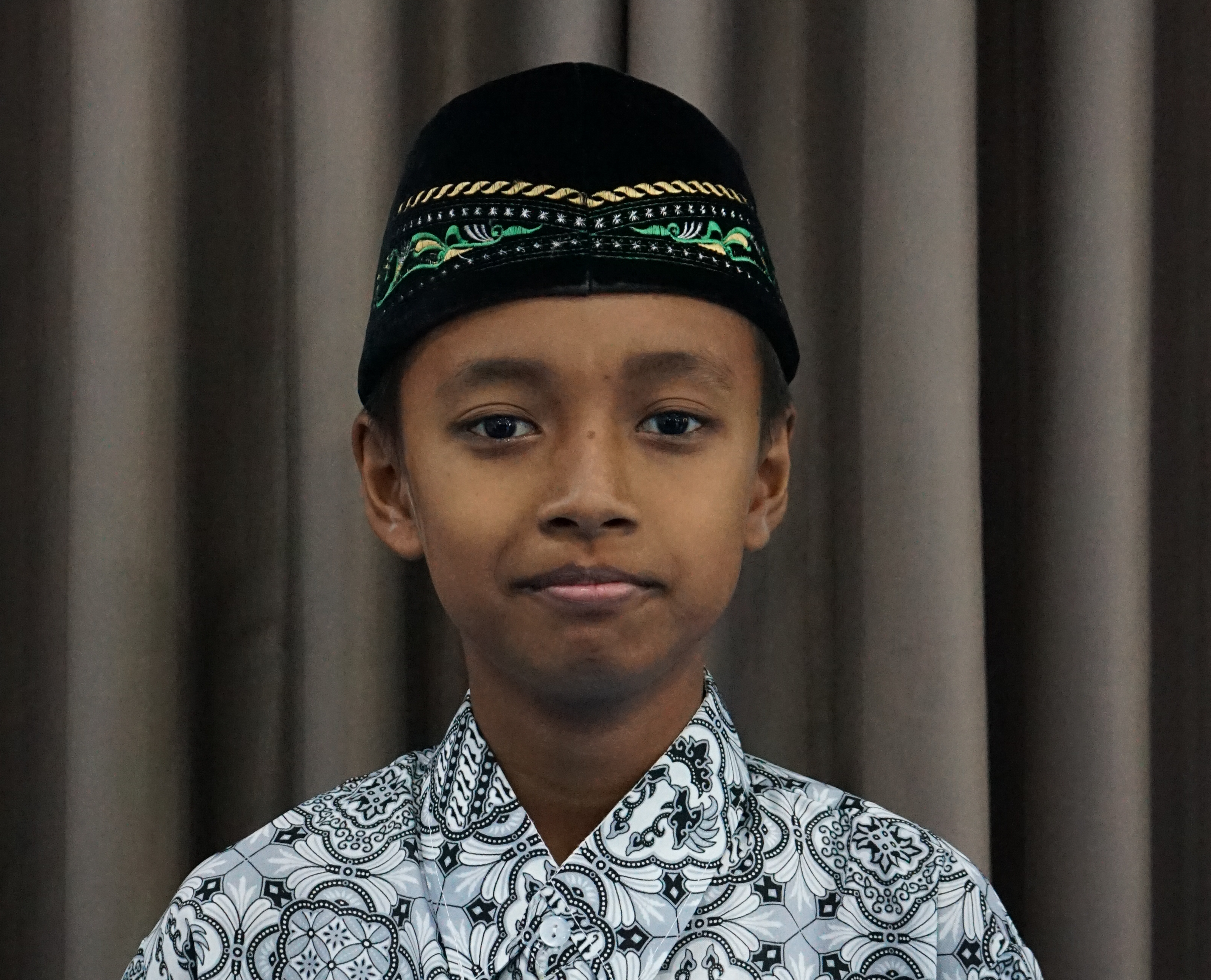 Di Balik Serambi IBS Padepokan Kyai Mudrikah: Kisah Suka Duka Seorang Santri