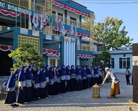 Wali Santri IBS PKMKK Mulai Memetik Buah Pendidikan Anaknya