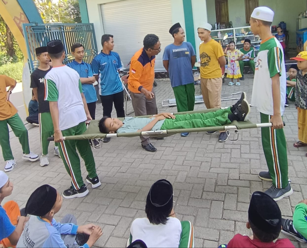 Masa Pengenalan Lingkungan Sekolah dengan Materi Penanggulangan Bencana dan Pemadaman Kebakaran