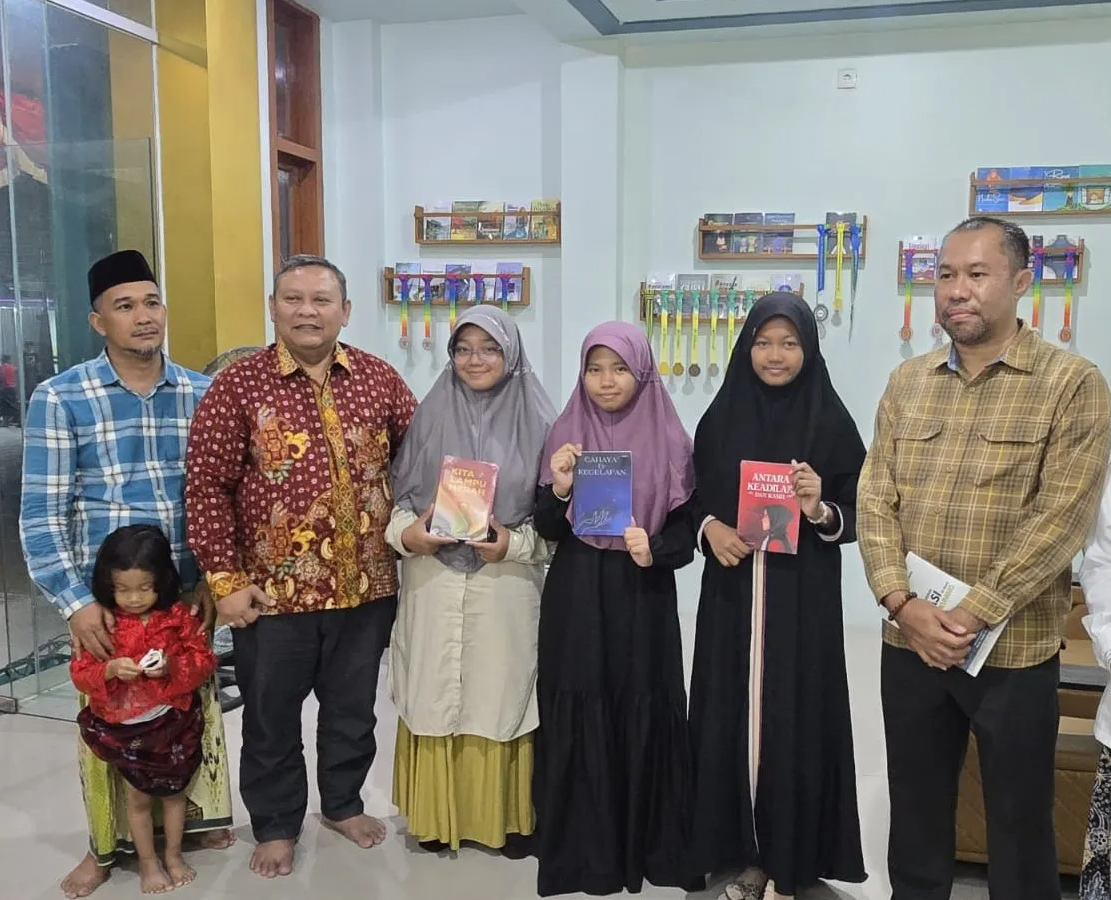 Kunjungan Asesor Matematika di Padepokan Kyai Mudrikah Pamekasan