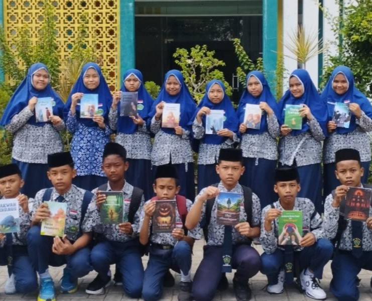 Santri IBS PKMKK Pamekasan Ukir Sejarah, Terbitkan 15 Buku Sekaligus